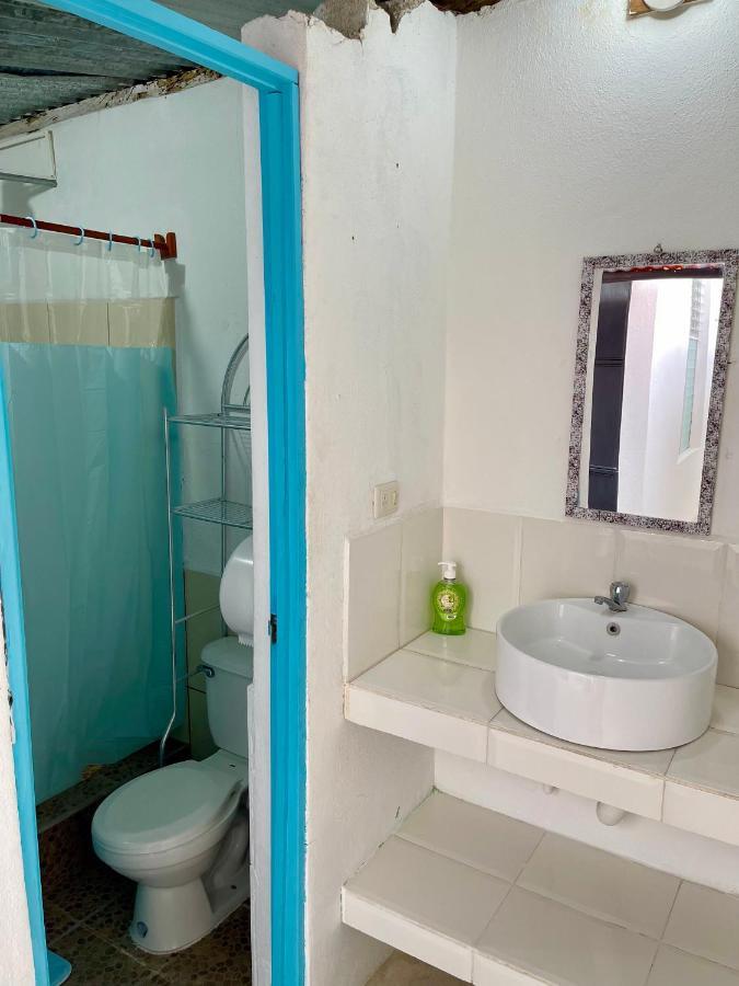 Hostal Inn 2 Flores Zewnętrze zdjęcie
