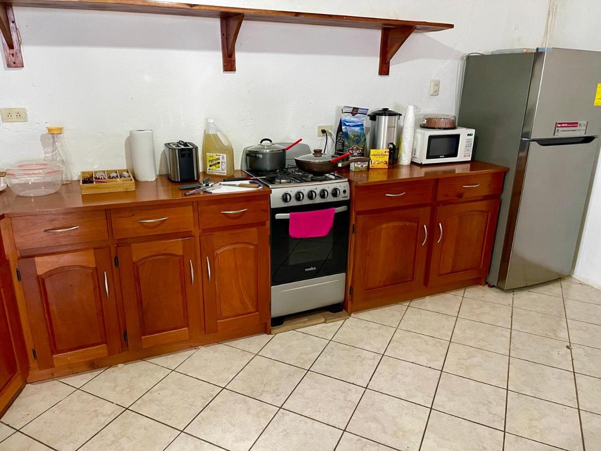 Hostal Inn 2 Flores Zewnętrze zdjęcie