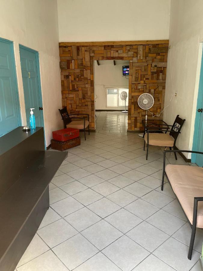 Hostal Inn 2 Flores Zewnętrze zdjęcie
